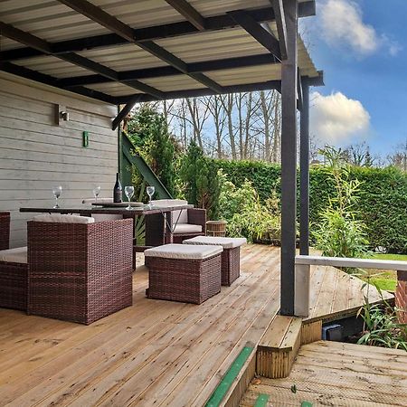 Finest Retreats - Garden Lodge Крейвен-Армс Экстерьер фото